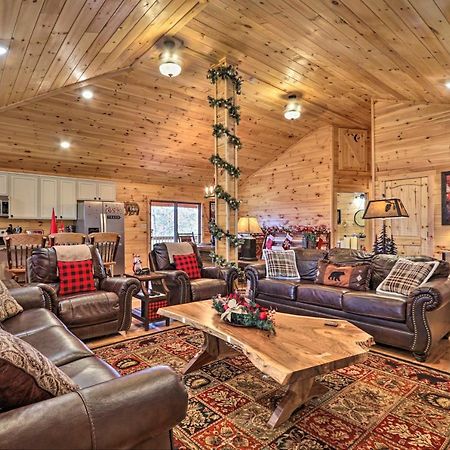 Luxe Cabin With Hot Tub, Theater, Pool Table, Arcade Pigeon Forge Exterior foto