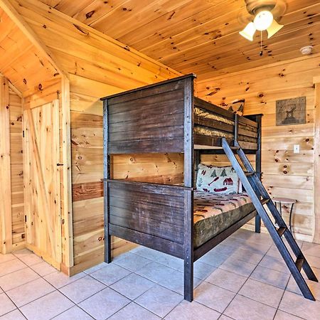 Luxe Cabin With Hot Tub, Theater, Pool Table, Arcade Pigeon Forge Exterior foto