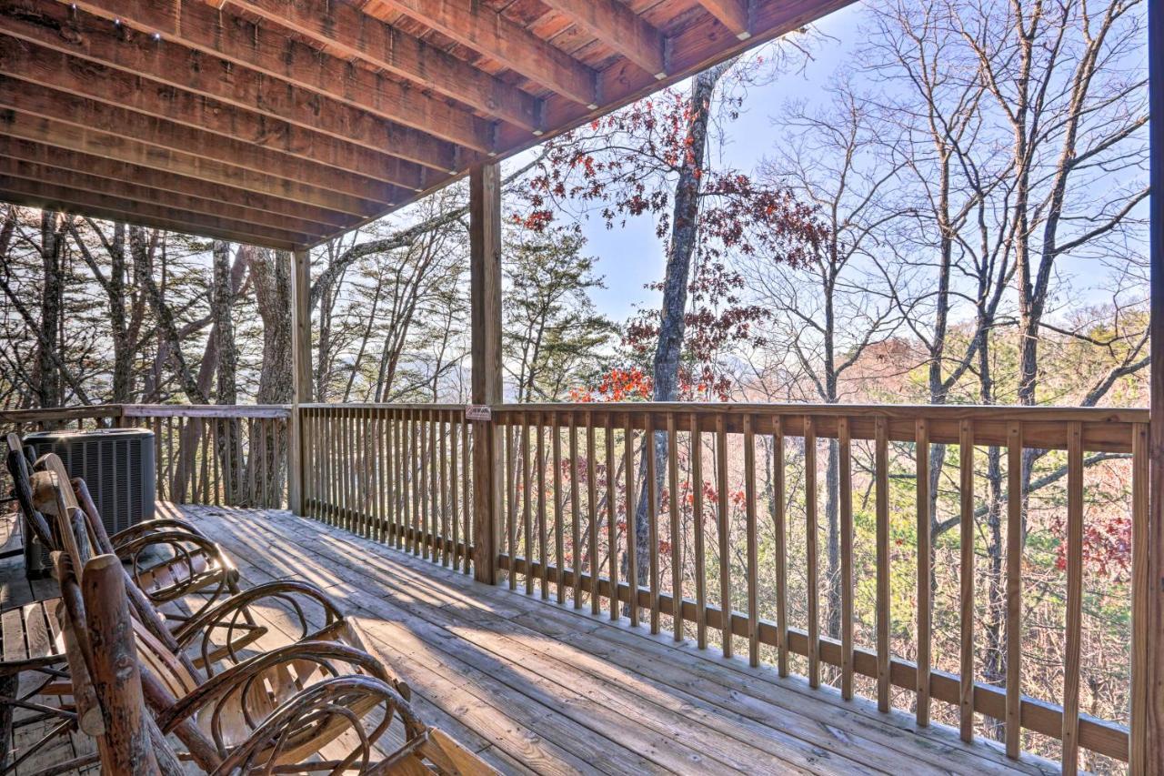 Luxe Cabin With Hot Tub, Theater, Pool Table, Arcade Pigeon Forge Exterior foto